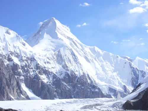 la course de vitesse en altitude ou Khan Tengri Mountain Festival