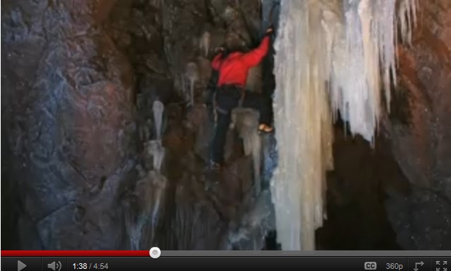 Cascade de glace dans d’anciennes mines