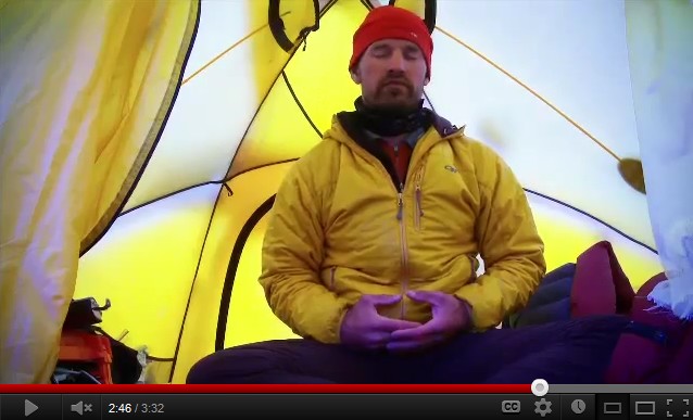 Ascension express à l’Everest avec Chad Kellogg