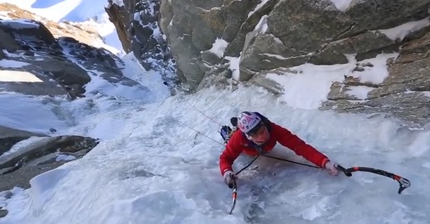 Super couloir du Mont Blanc du Tacul en vidéo avec Stéphanie Maureau et Maxime Tirvaudey