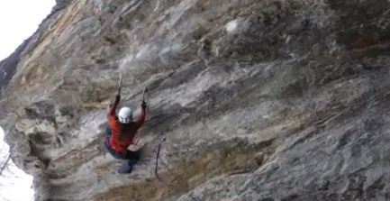 ‘Captain Hook’ (M10) dans la ‘Haston Cave’