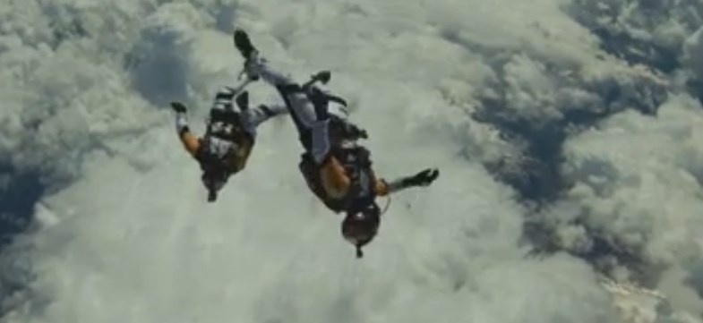 Saut à 10 000 mètres au dessus du Mont Blanc