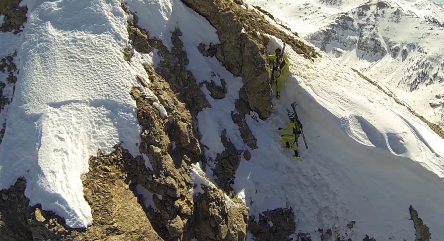 Les couloirs du Cambre d’Aze dans les Pyrénées Orientales en non stop avec Nil Cardona et Gerard Vila