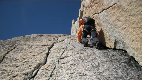 L’ascension du pilier du Freney au Mont Blanc par Ludovic Challéat