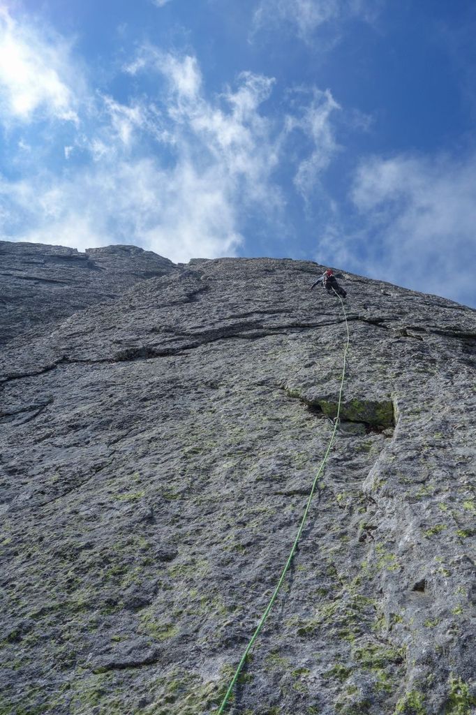 PIZ BADILE – VOIE CASSIN par JEAN ANNEQUIN