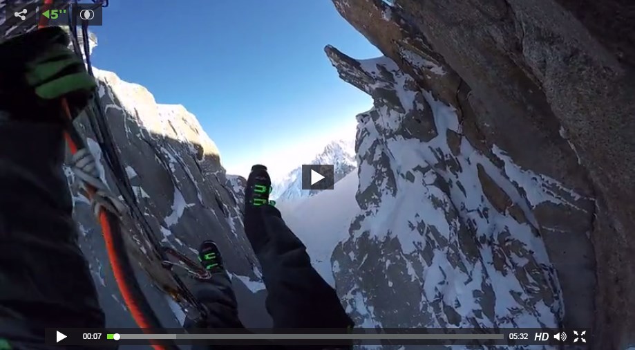 Ski de couloir à Départ de l’Aiguille du Midi (rappel depuis la passerelle) avec Giulia MONEGO,Tony LAMICHE et Aurélien DUCROZ