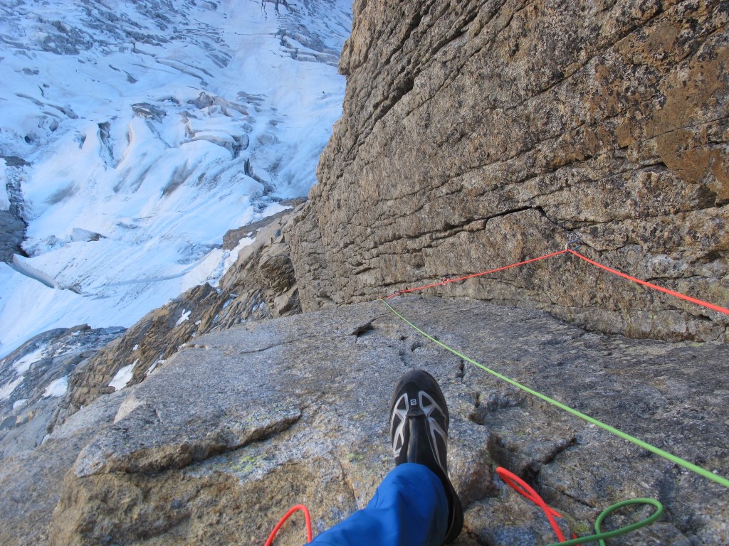 Face nord des Grandes Jorasses (4208m) – Éperon de la Pointe Walker par Michel Mounier